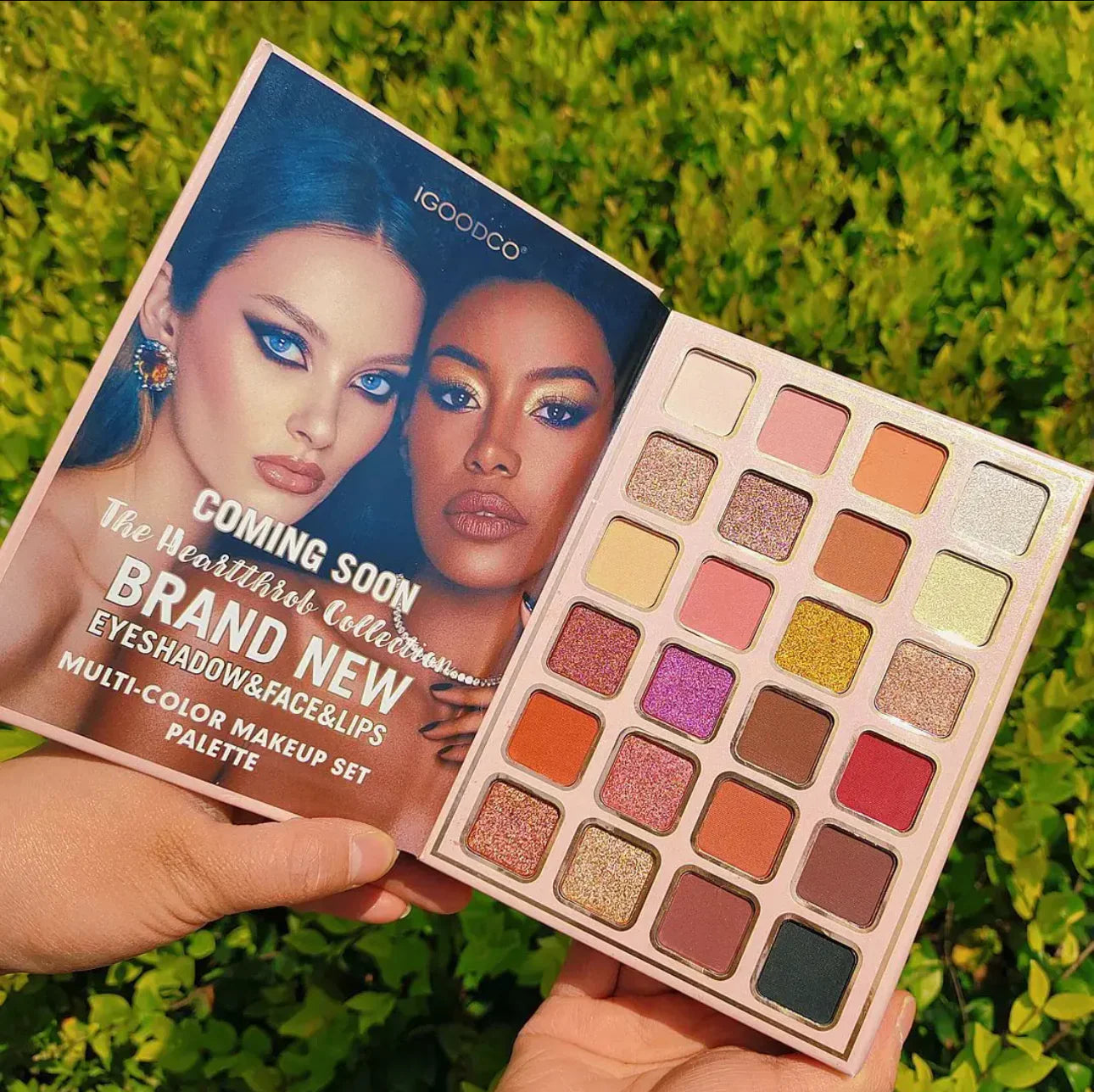 IGOODCO Fashion 5-in-1 Makeup Book | 50% Off