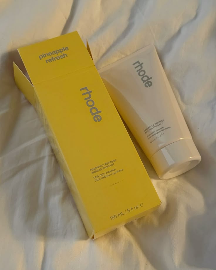 Rhode Pineapple Refresh The Daily Cleanser 150ml