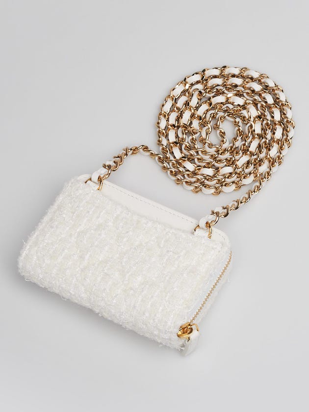 CHANEL Beaute VIP Gift Snow White Bow Chain Crossbody Card Pouch