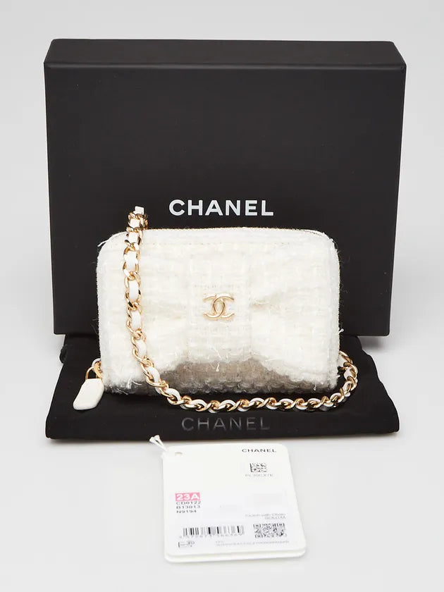 CHANEL Beaute VIP Gift Snow White Bow Chain Crossbody Card Pouch