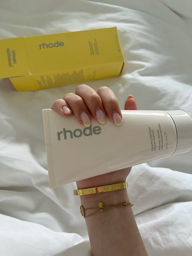 Rhode Pineapple Refresh The Daily Cleanser 150ml